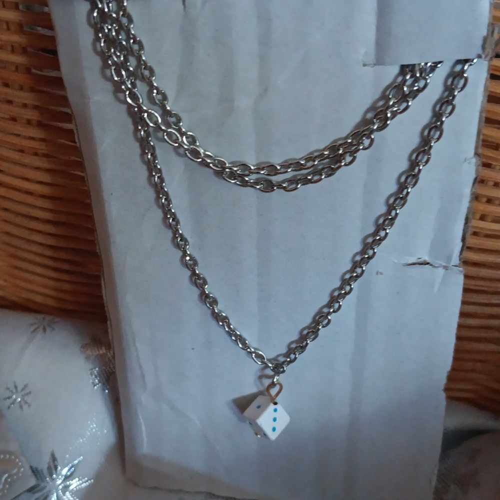Jewelry - Picture 2 of 4